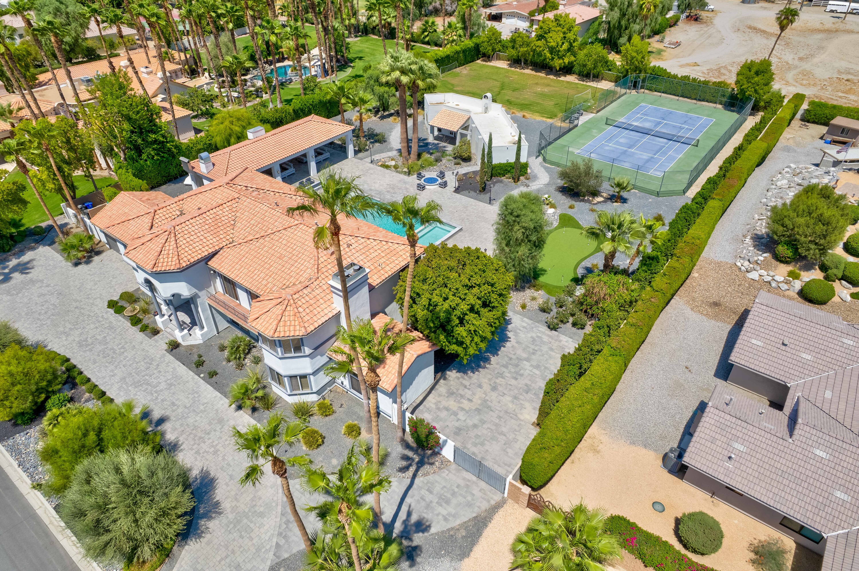 Mountain View Estate