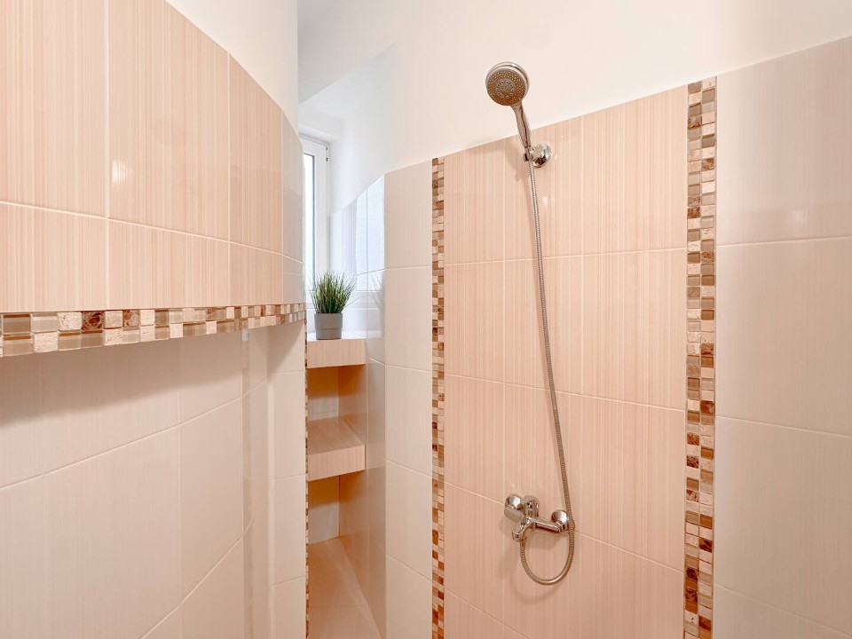 Property thumbnail 18