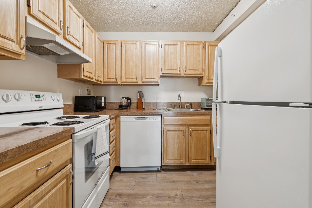 Legacy at Imperial Village · Unit 105 1/1
