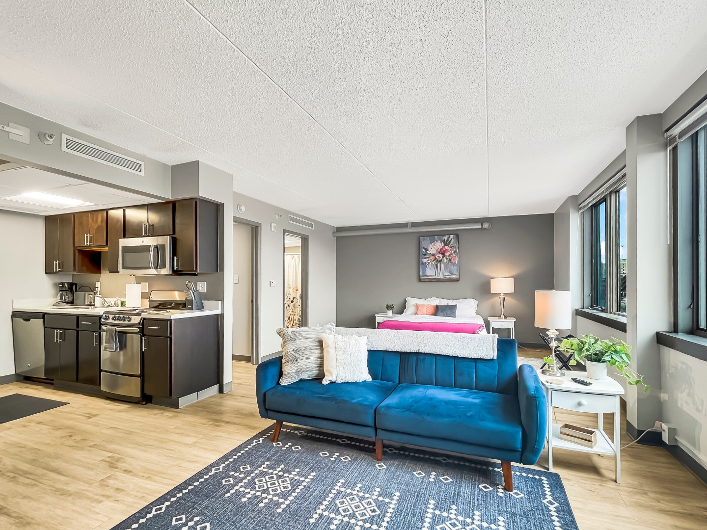 Studio Near Casey's | Free Parking