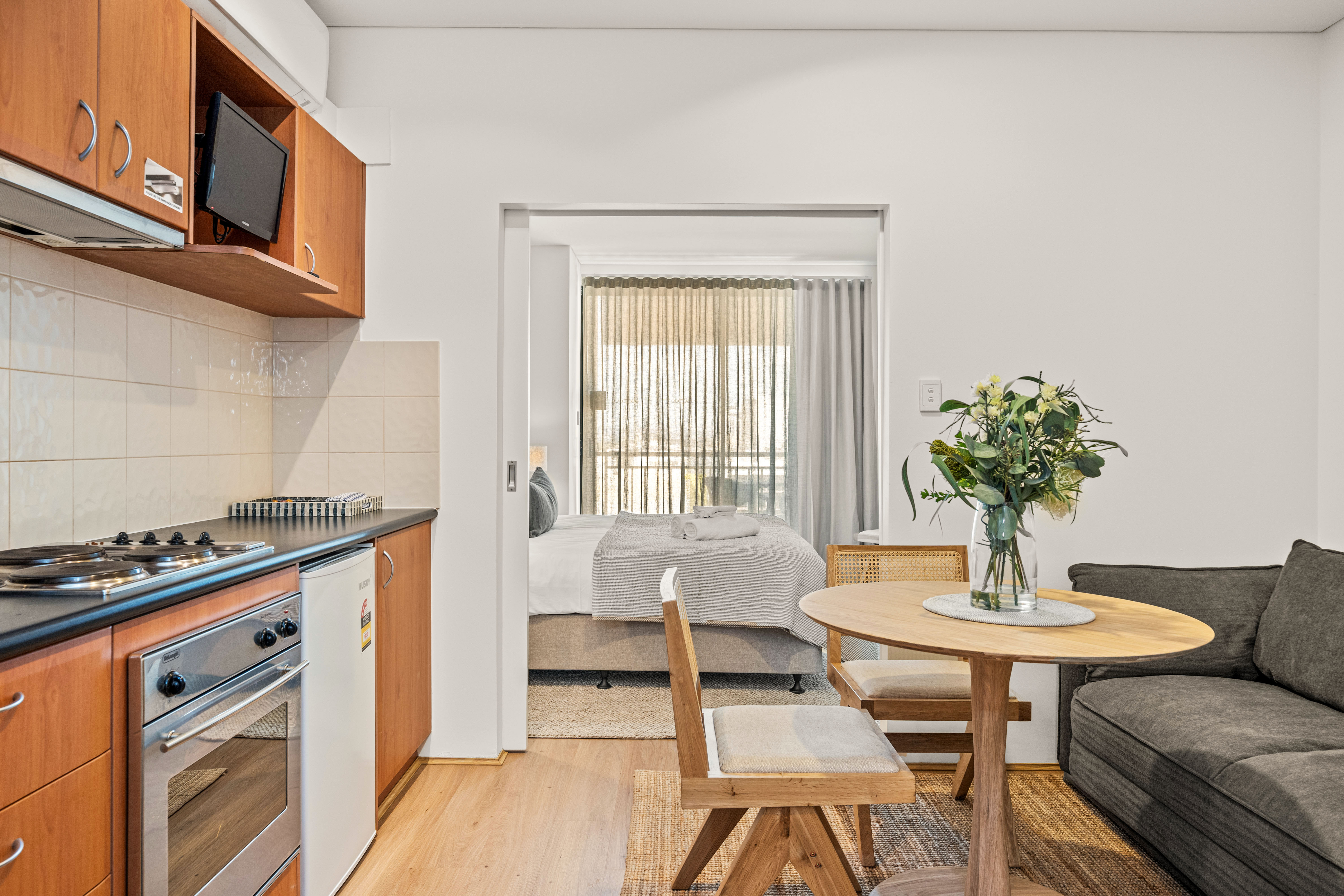 Apartment Perth CBD w/ balcony — Perth, WA — vacation rental