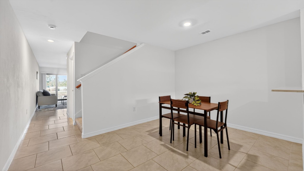 Landings at Westport · Unit 2020