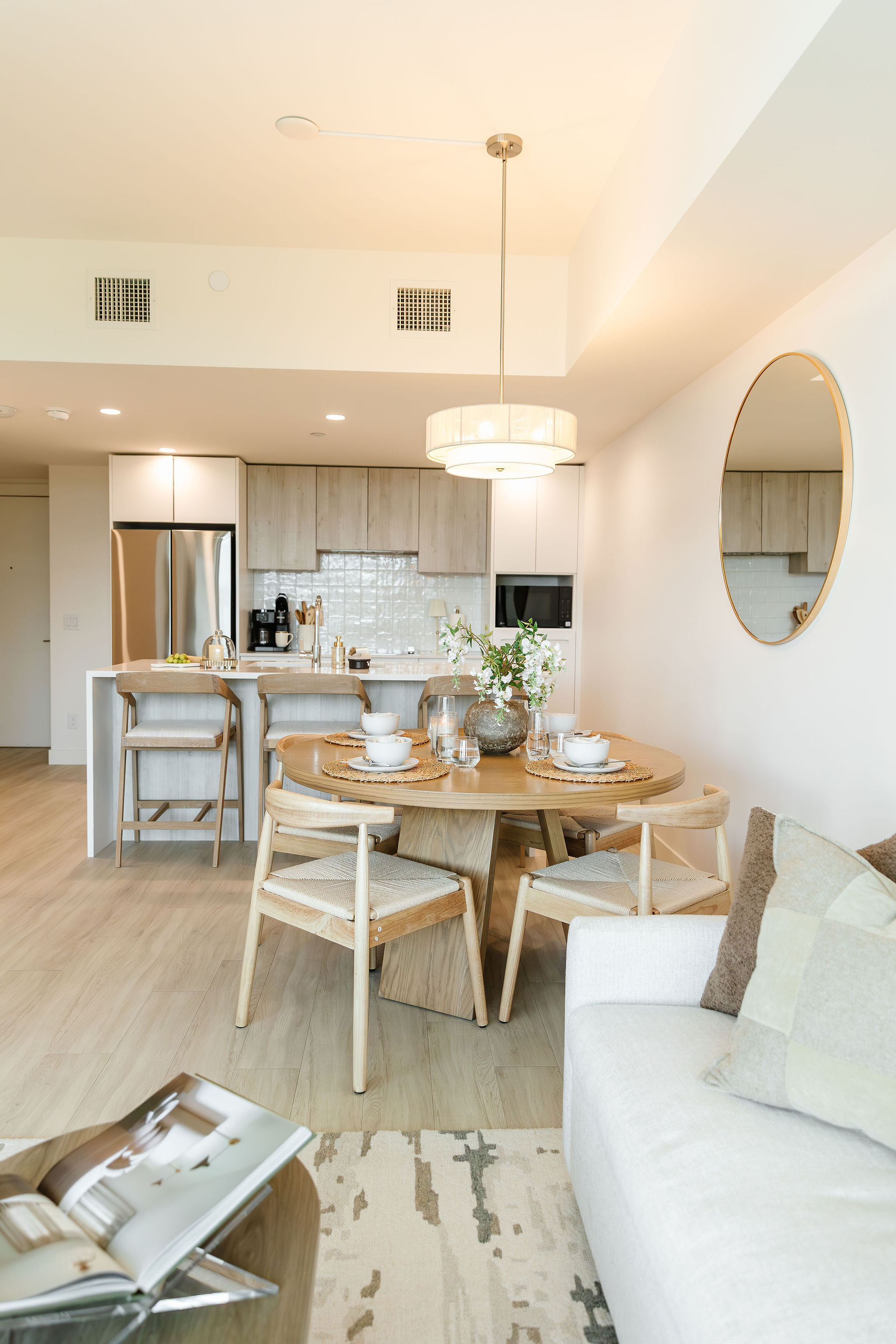 Lakeview Escape | Stylish Waterfront Condo — Kelowna, BC — vacation rental