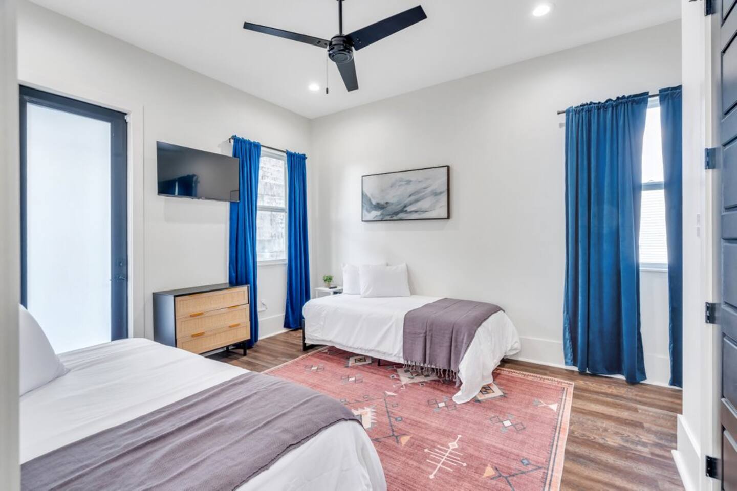 Third Bedroom with two twin beds and ensuite bathroom | Upstairs