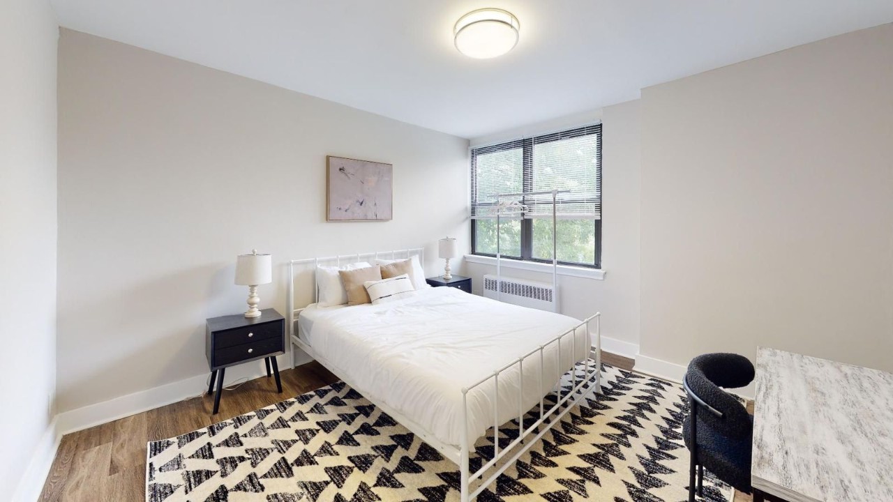 2 Bedrooms · Signature layout