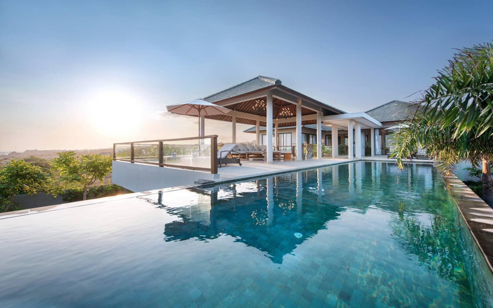 Villa Anahit · Ocean View, 4BR, Butler, 24hr Sec.