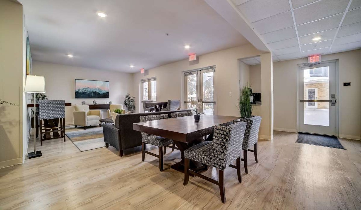 Simplicity At the Rim · Unit 1105  1105 1/1