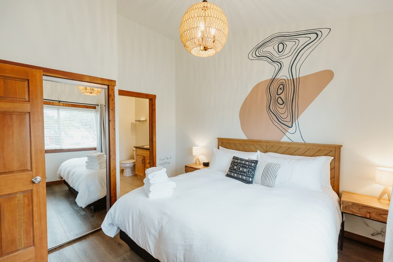 Mt. Merritt Suite (201) photo 4