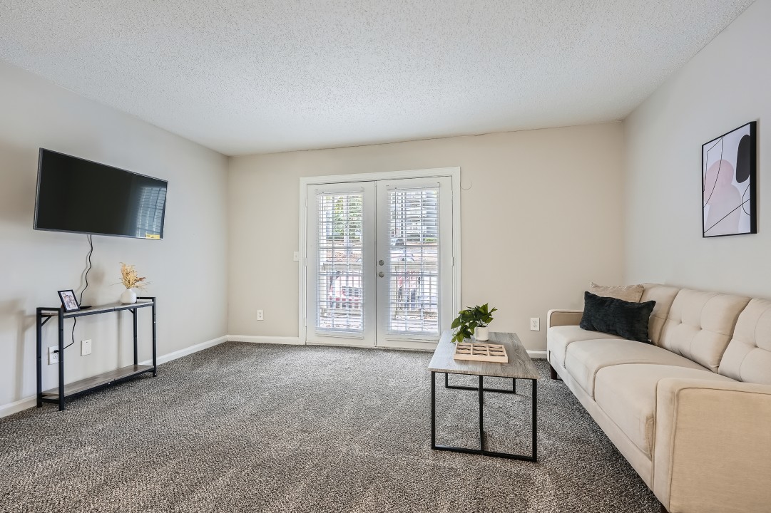 Crest at East Cobb 1820E · Unit 2/2