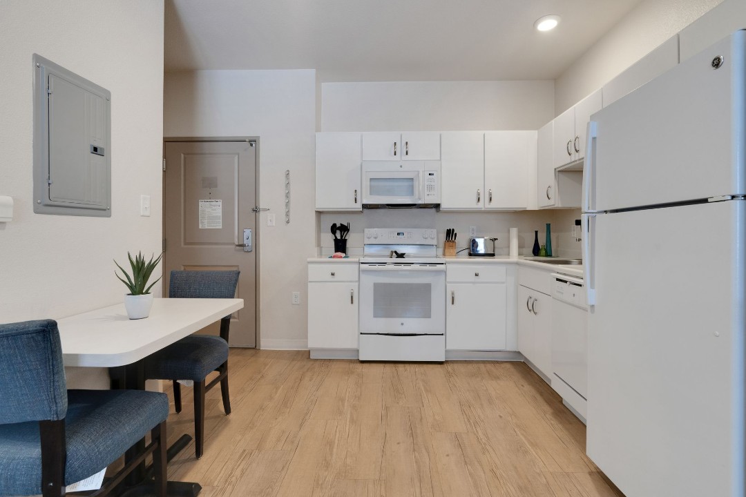Simplicity At the Rim · Unit 1105  1105 1/1