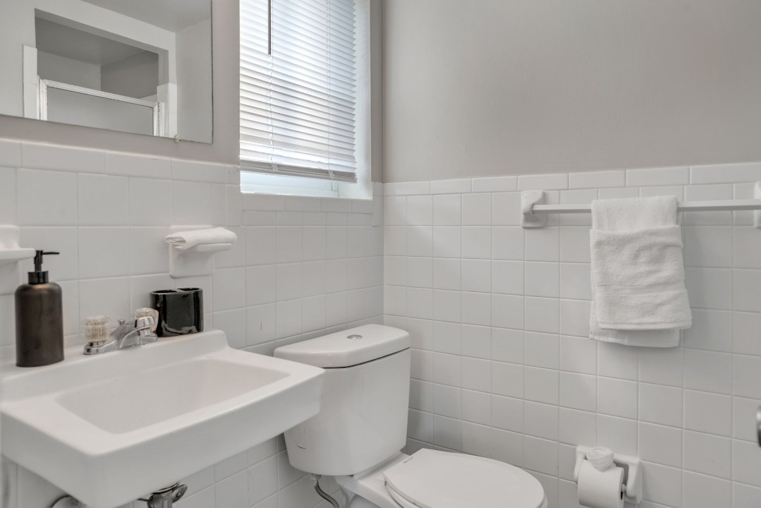 The Chateau, 306 Shipley Rd · Unit apt 610, 2bd/2bth