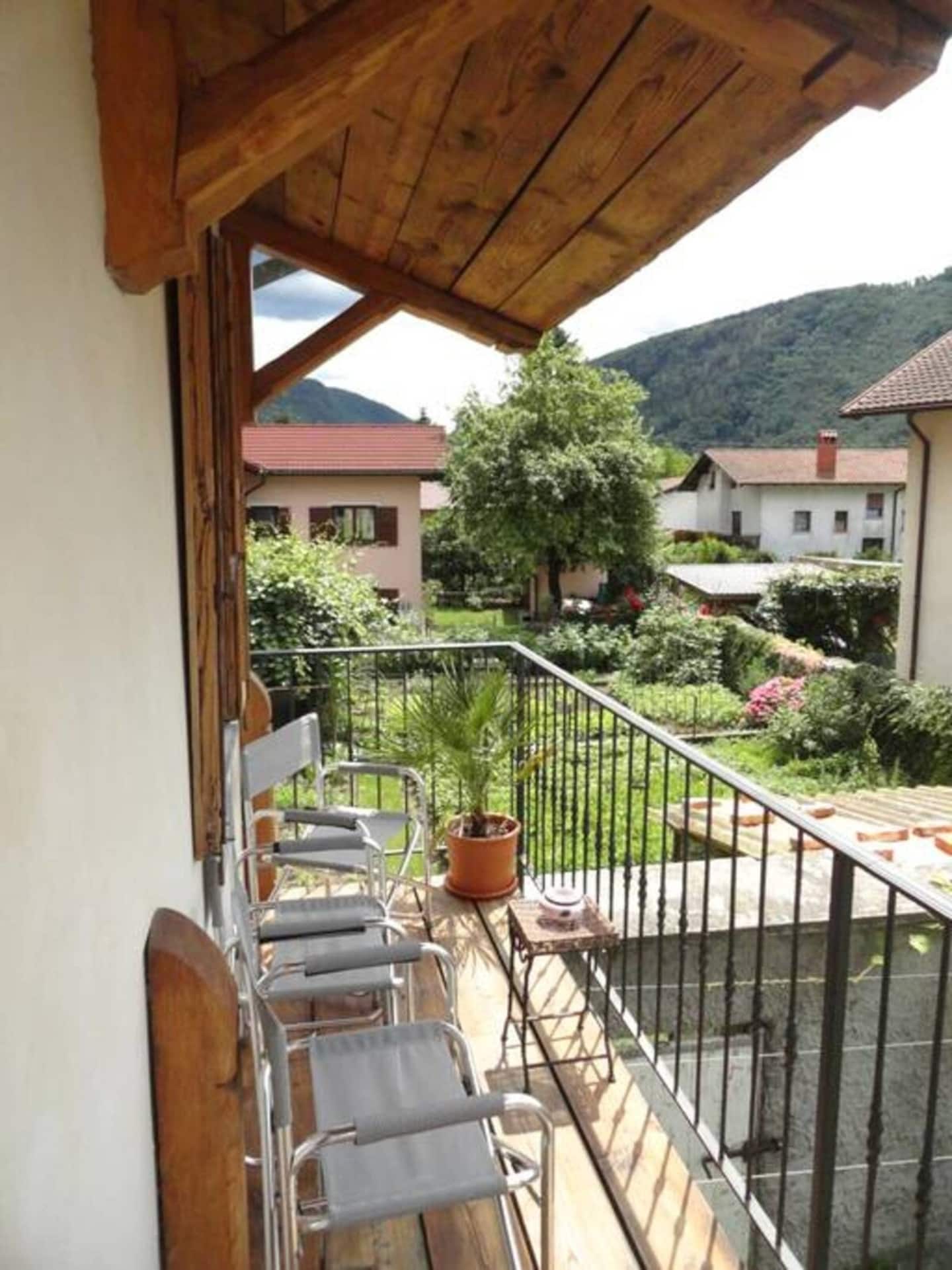 View 7