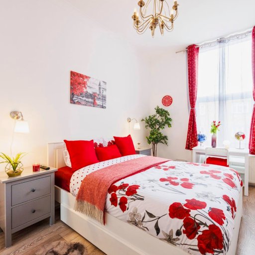 Bright & Charming & Stylish 1 2 Br Flat
