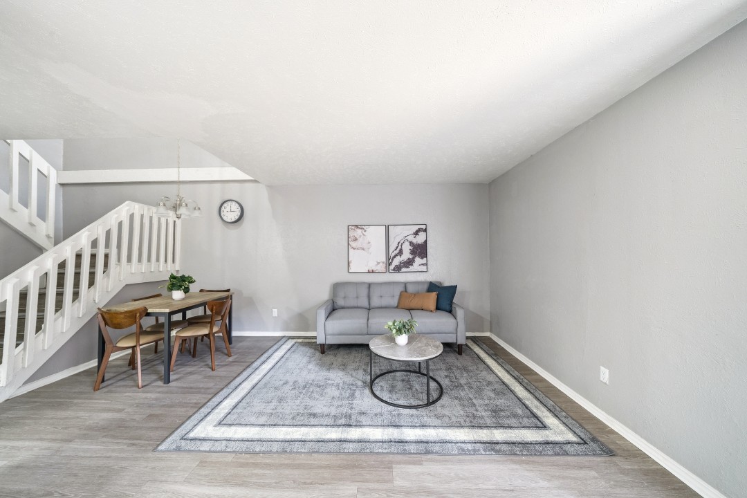 Vista Buena 2-176 · Unit 1/1