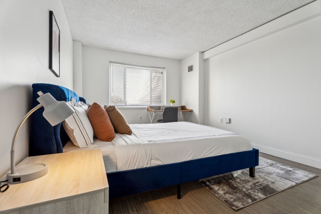 Legacy at Imperial Village · Unit 915 1/1