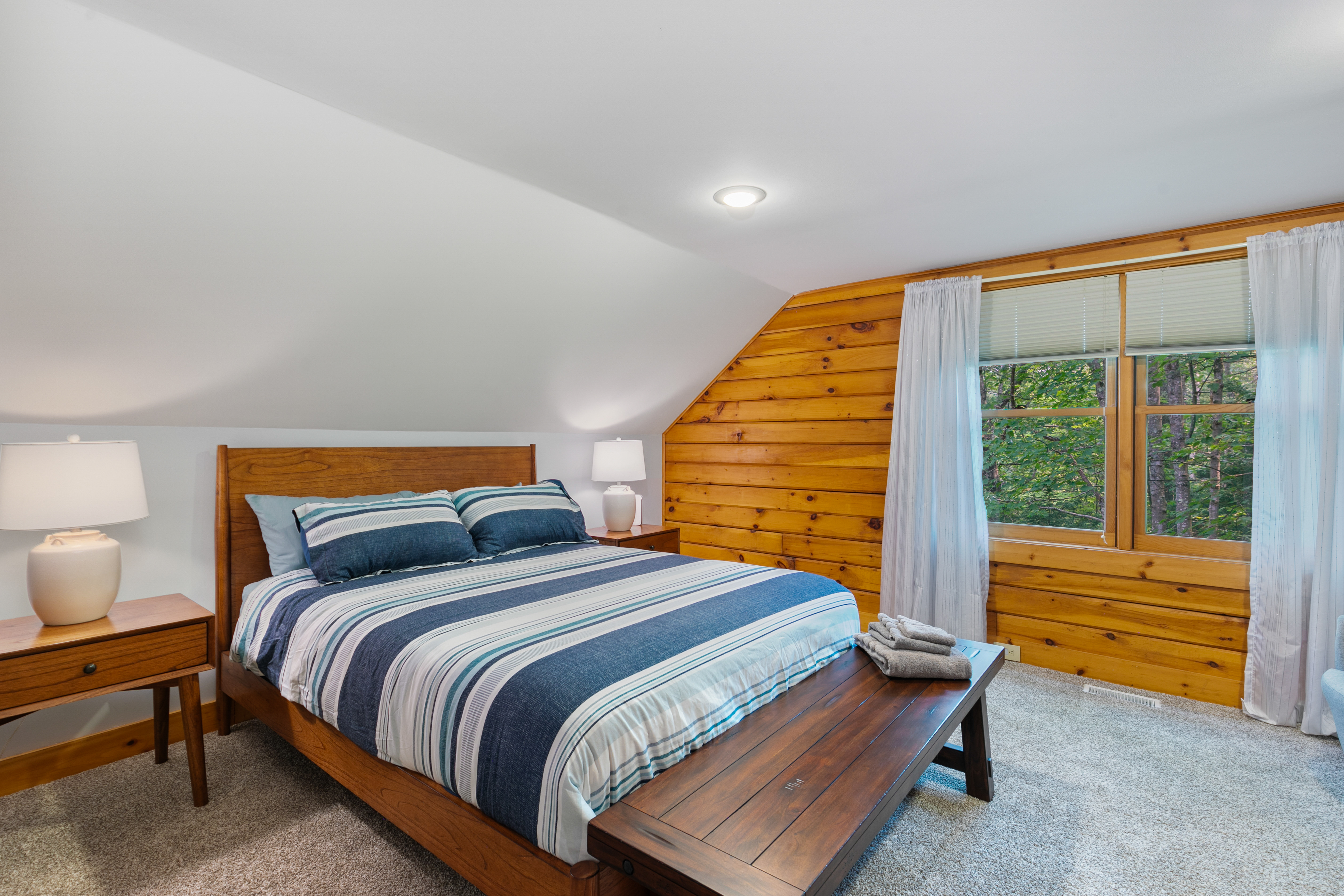 Hermit Lake Retreat - Photo 22 of 40