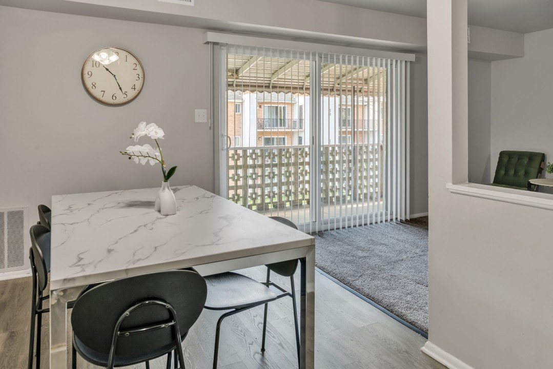 The Chateau, 306 Shipley Rd · Unit Apt 624 2bd/2bth
