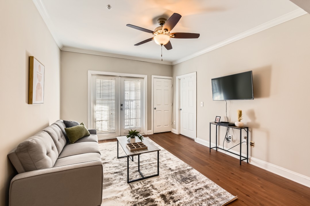 Crest at Midtown · Unit 3501 2/2