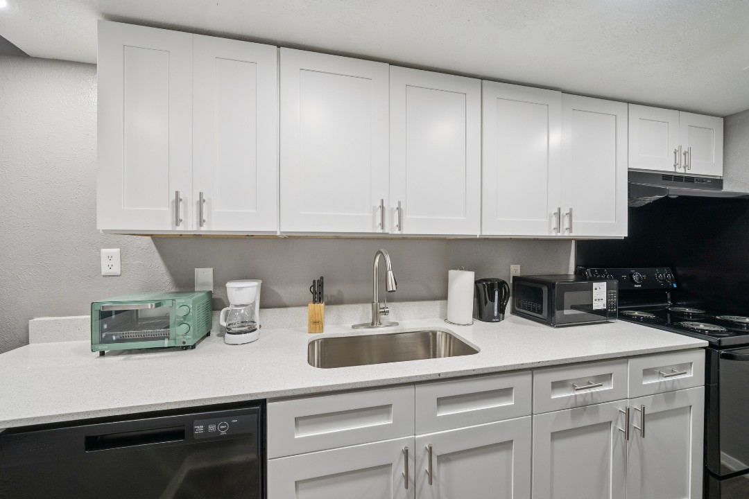 Vista Buena 2-176 · Unit 1/1