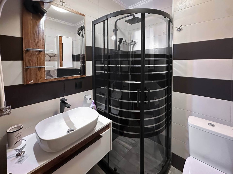 Property thumbnail 8