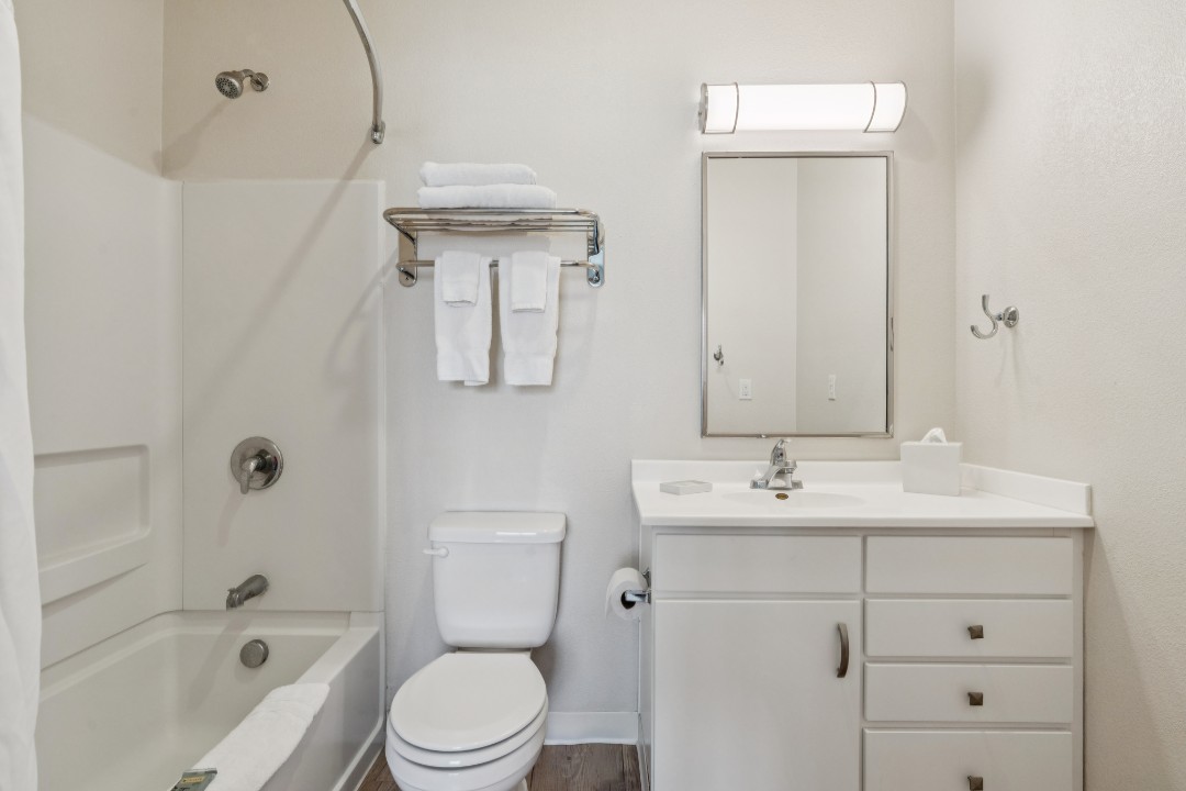 Simplicity At the Rim · Unit 1104  2/2