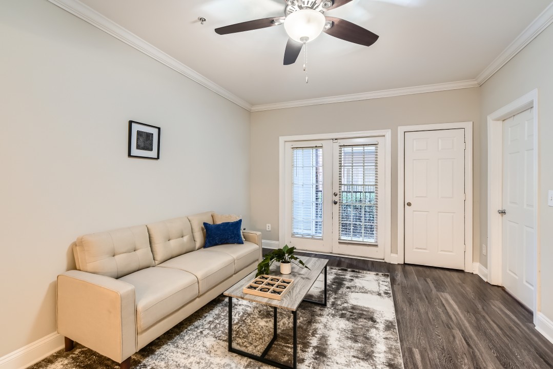 Crest at Midtown · Unit 1125 2/2