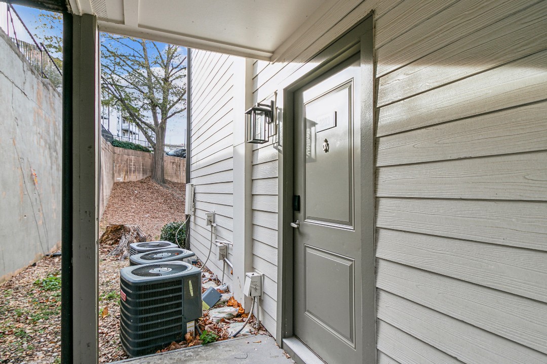 Vinings · Unit 3203 1/1