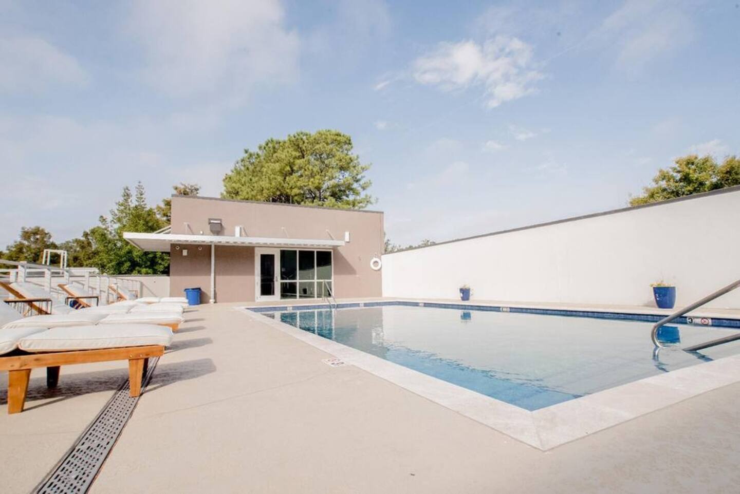 Luxurious pool access!
