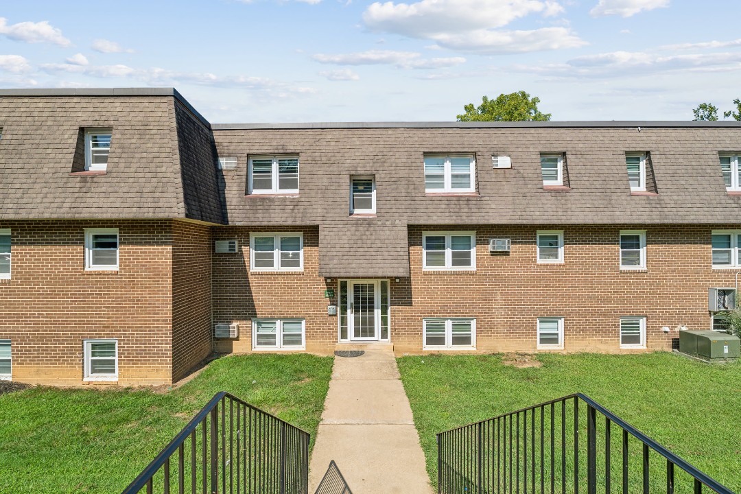 Pinebrook 1218 Wharton Drive 2 Bed 2 Bath