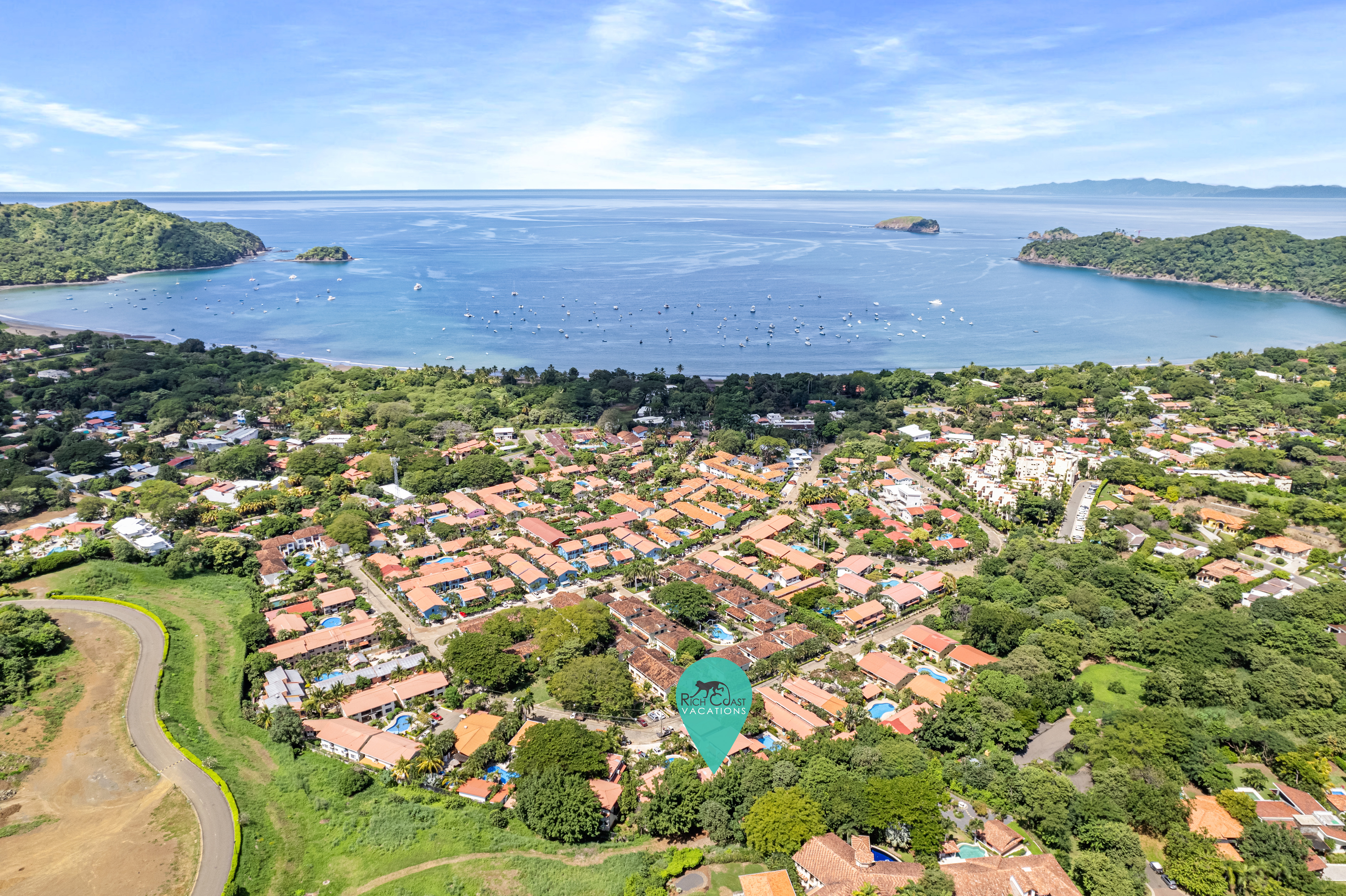 Rooftop Retreat | Pool, BBQ & Walk to Beach — Playas del Coco, Provincia de Guanacaste — vacation rental