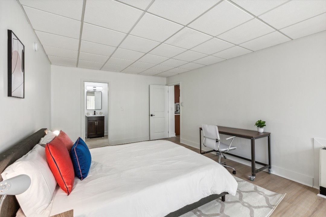 on East, 116 - · Unit 111  1/1