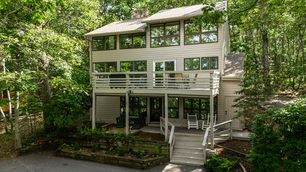 Pets-OK Retreat w Sauna, Jacuzzi at Wintergreen — Wintergreen Resort, VA — vacation rental