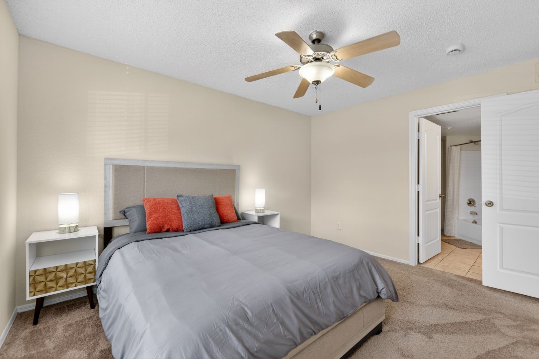 Avenue · Unit at Winter Springs 30-203 2/2
