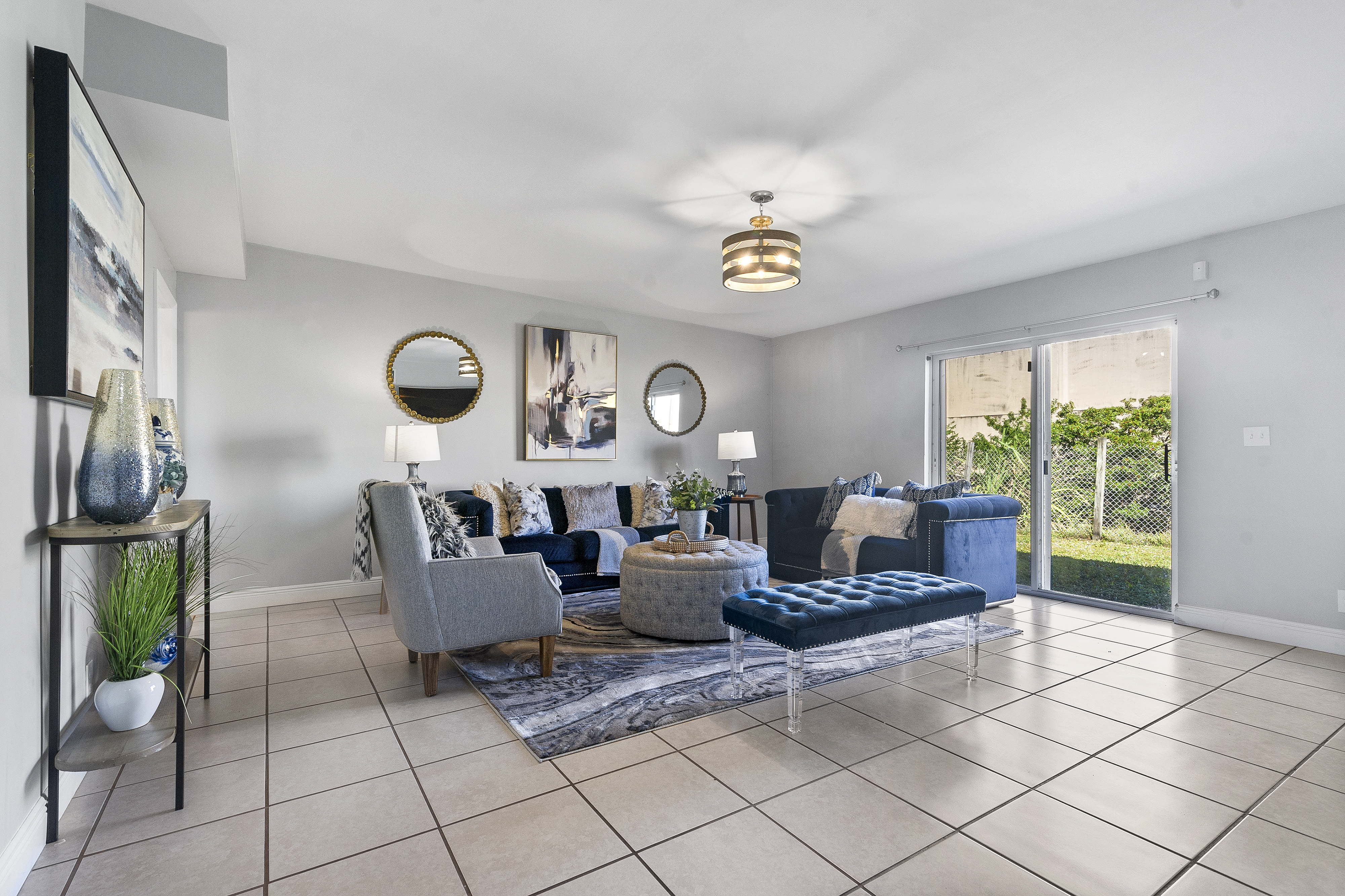 Modern 4BR Getaway | Pet Friendly + Outdoor Lounge — West Palm Beach, FL — vacation rental