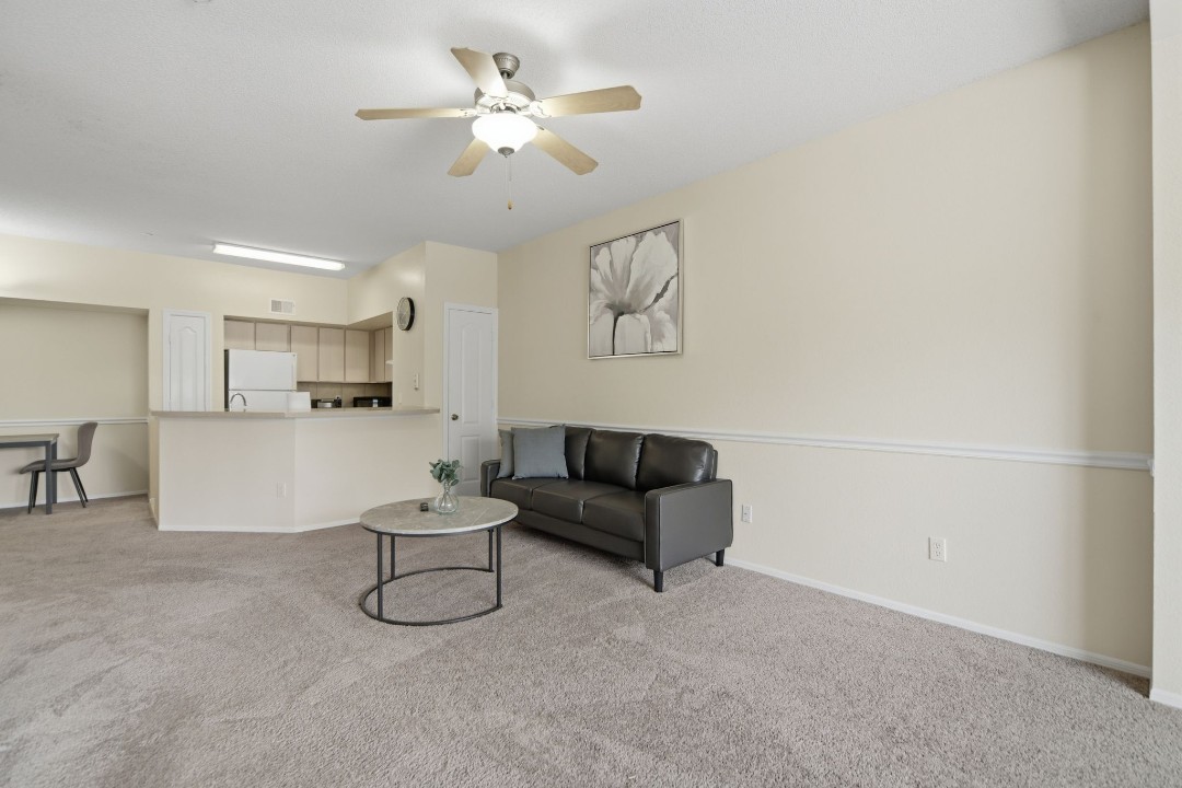 Avenue · Unit at Winter Springs 23-309 1/1