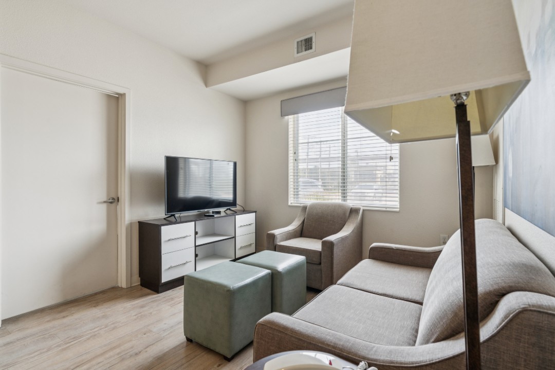 Simplicity At the Rim · Unit 1104  2/2