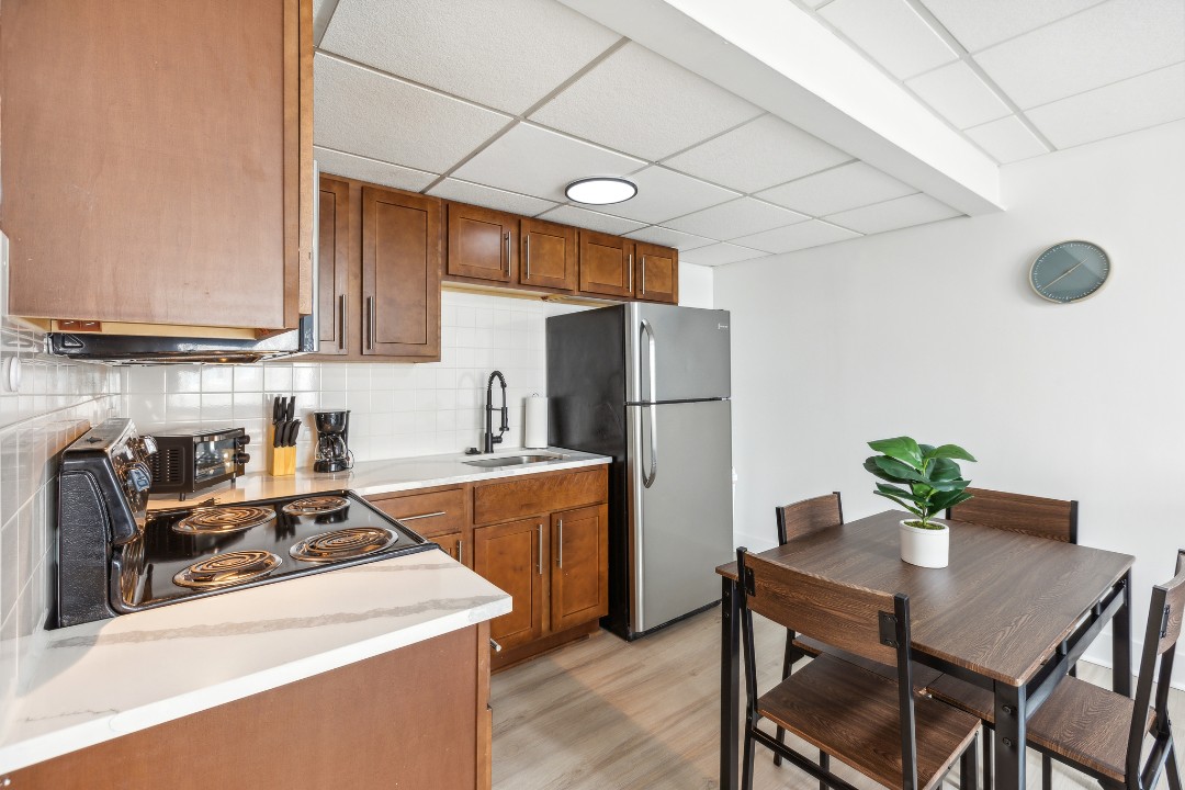 on East, 116 - · Unit 111  1/1