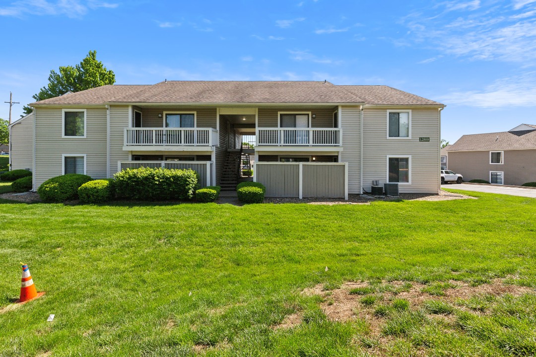 Rosehill Pointe · Unit 122 2/1