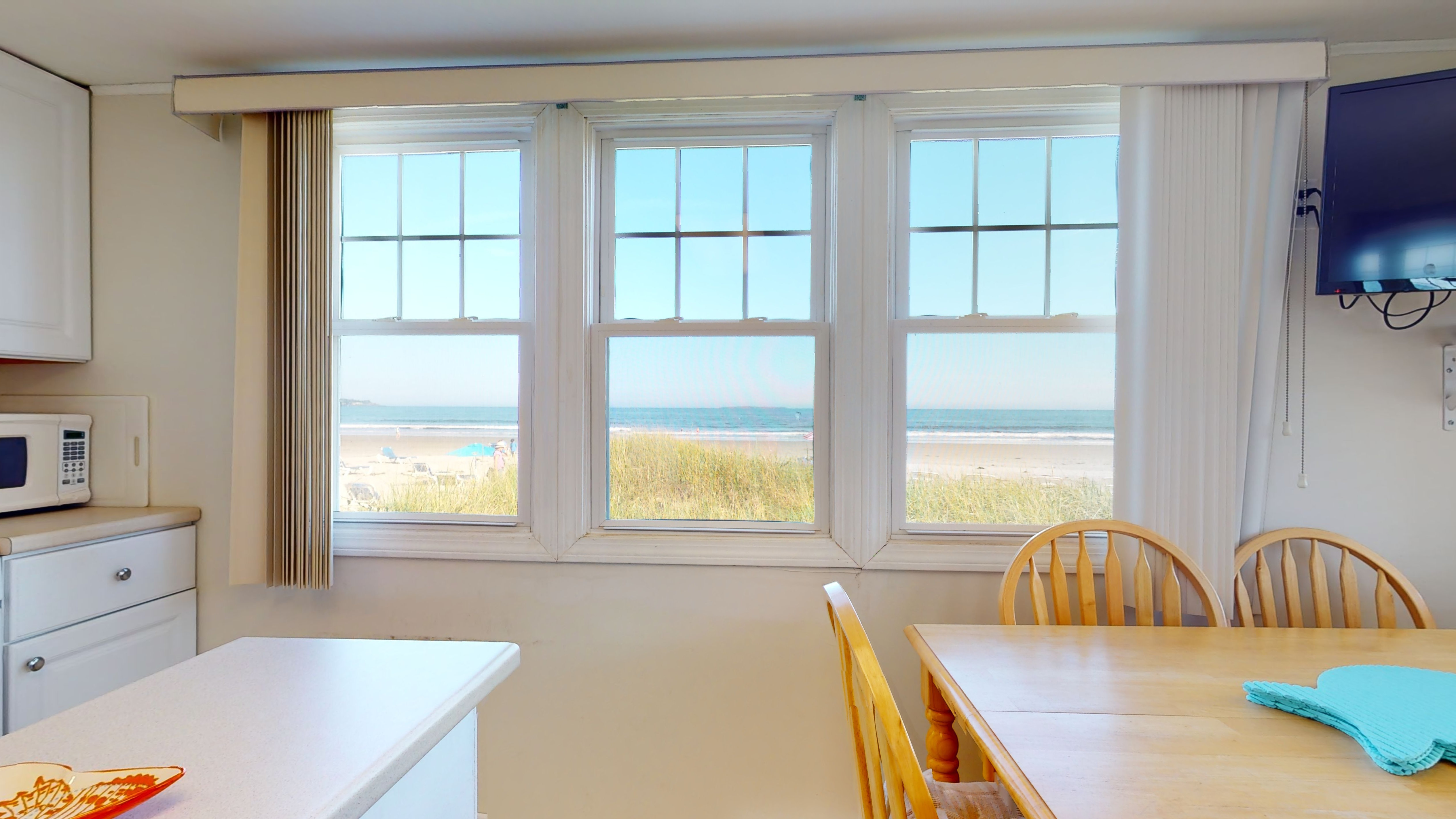 Ocean Views And Beach Lounge Chairs - Serene Coastal Escape - Old Orchard Beach, ME