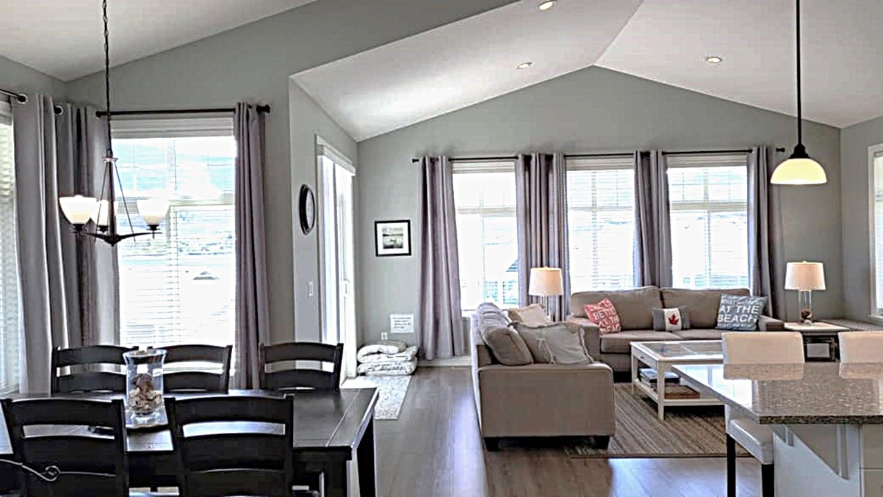 Lake View Cottage #212