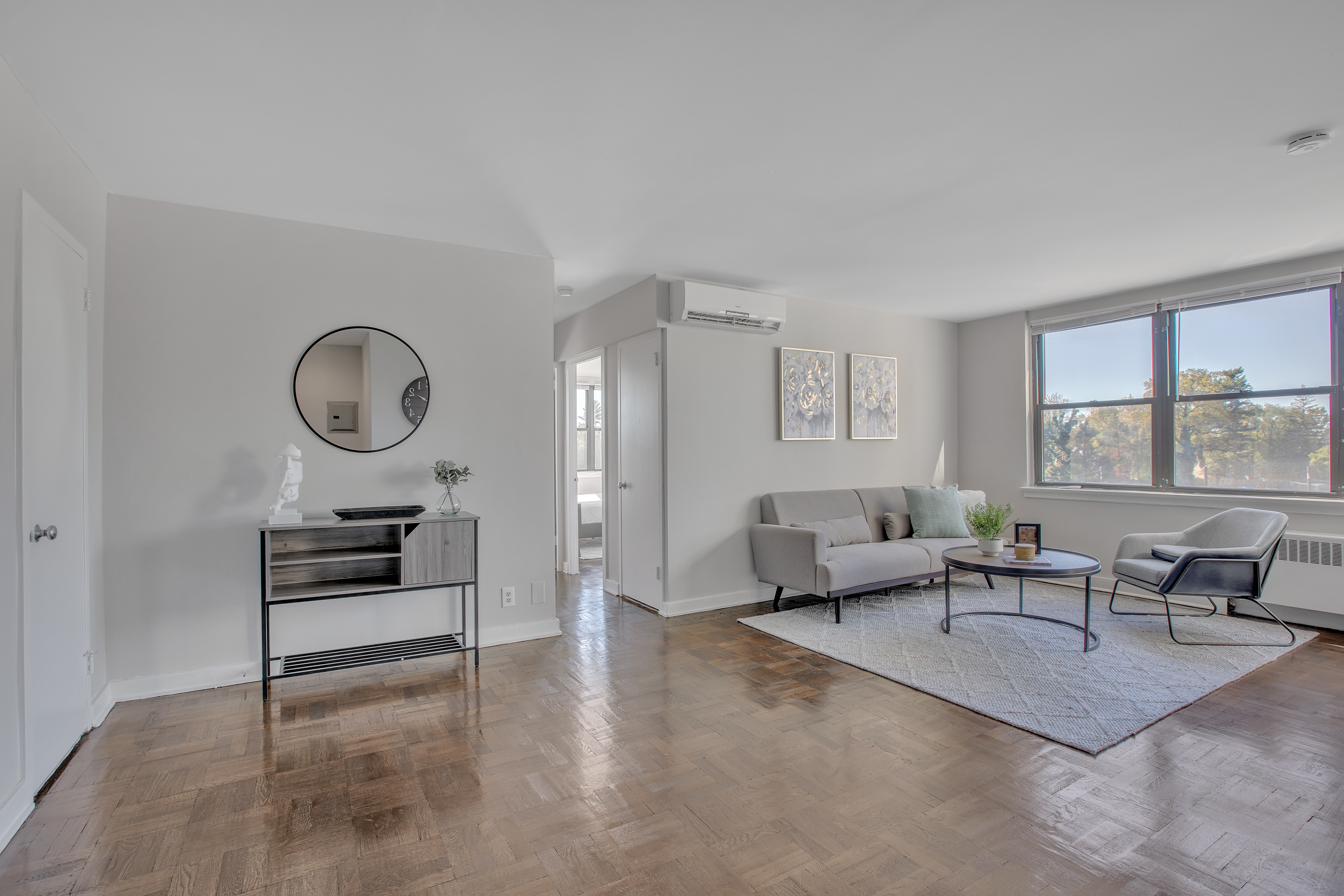Avenue  B451 2Br photo 4