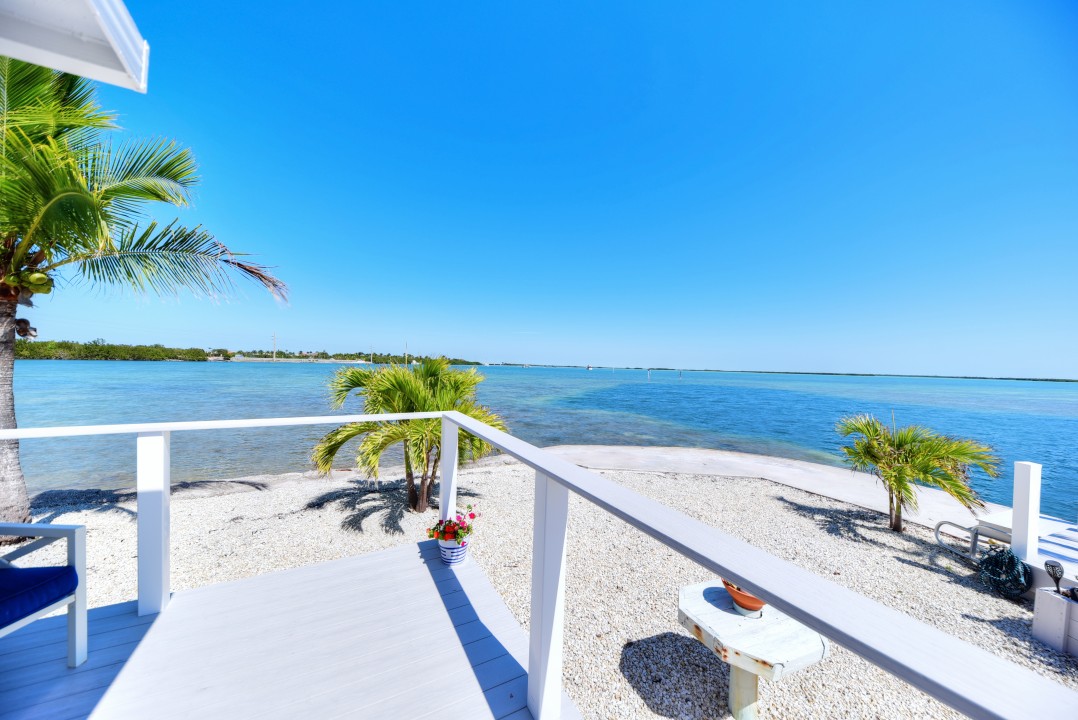 Windy Point Oceanfront in Geiger Key — Windy Point Oceanfront in Geiger Key