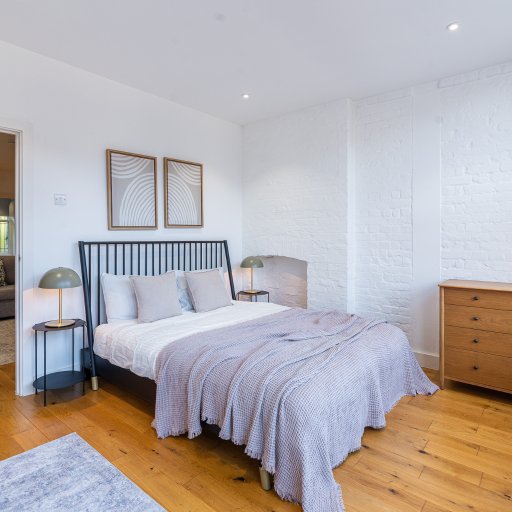 Deluxe Stay In City Of London Sleeps 4 B