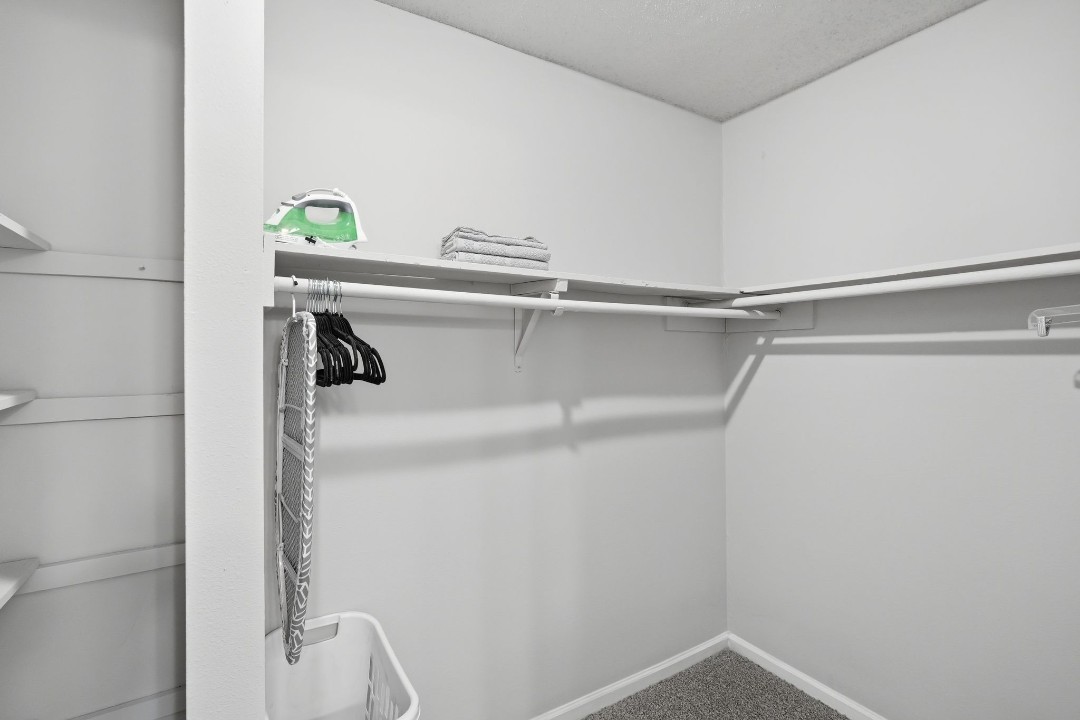 Tucker Square 2/1.5 · Unit 1318G