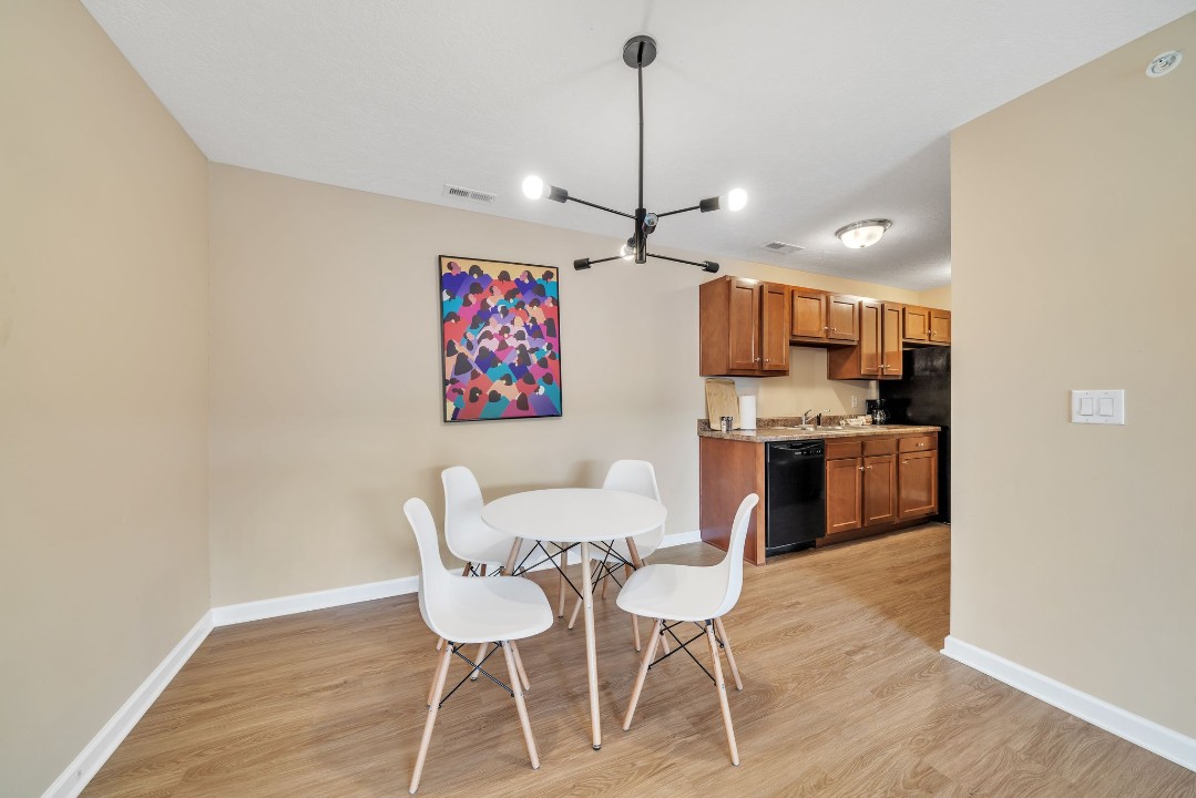 Stonecrest 701, · Unit 2/2
