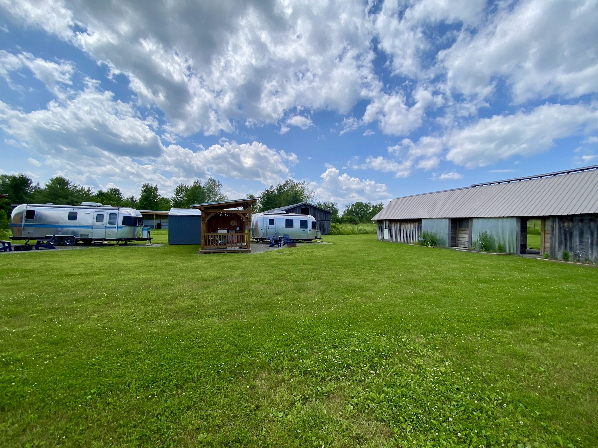 Vintage Villa, a 3-suite compound on Wine Trail — Hector, NY — vacation rental