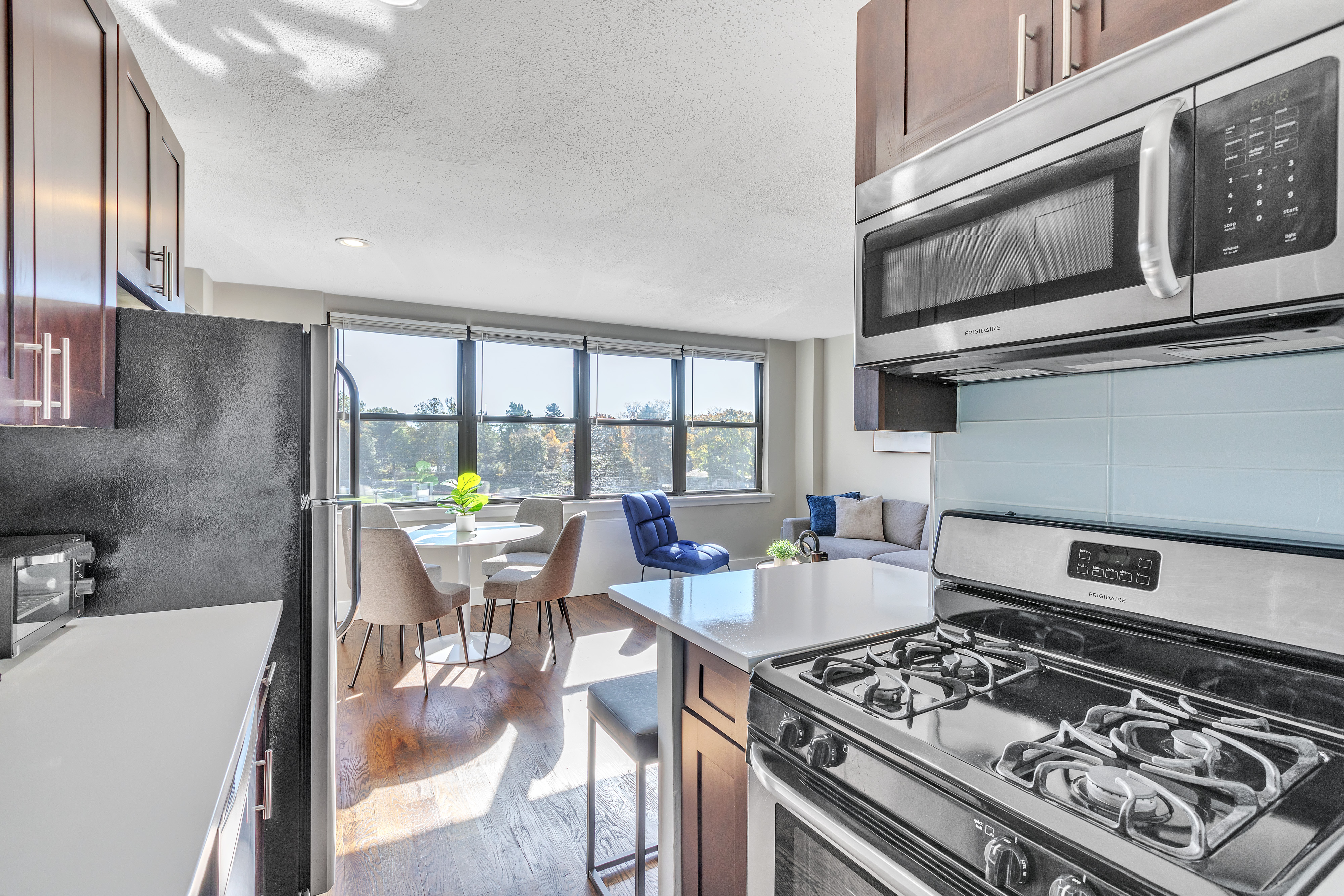 Avenue  B546 2Br photo 4