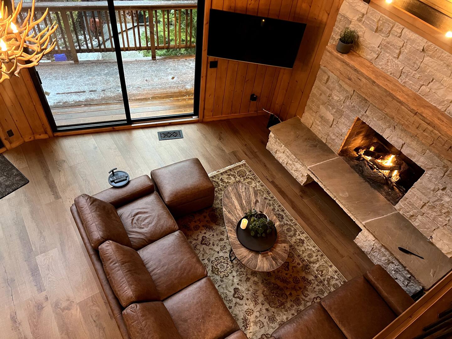 Cozy Cabin With Game Room And Outdoor Dining - Inviting Rustic Retreat - Lake Arrowhead, CA