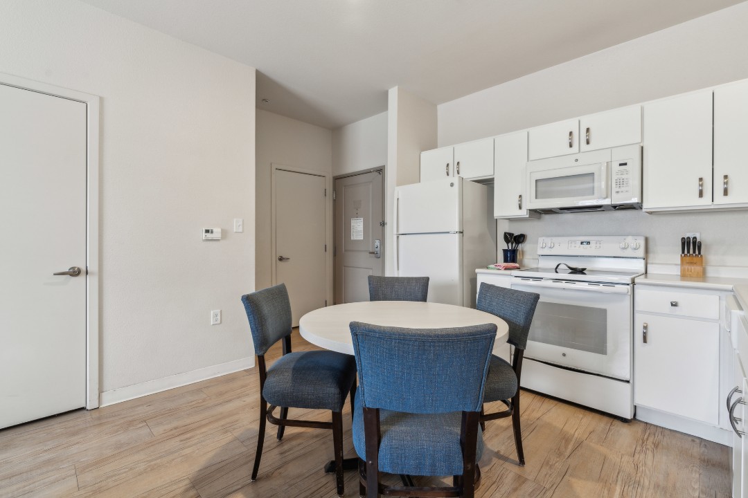 Simplicity At the Rim · Unit 1116  2/2