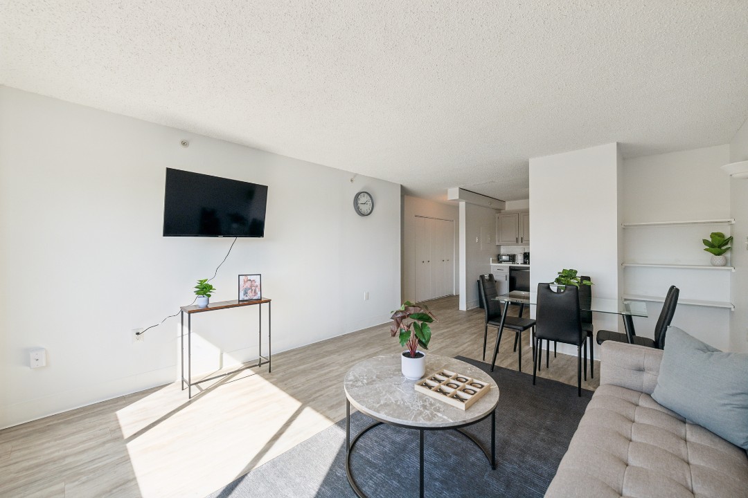 Legacy at Imperial Village · Unit 516 2/2